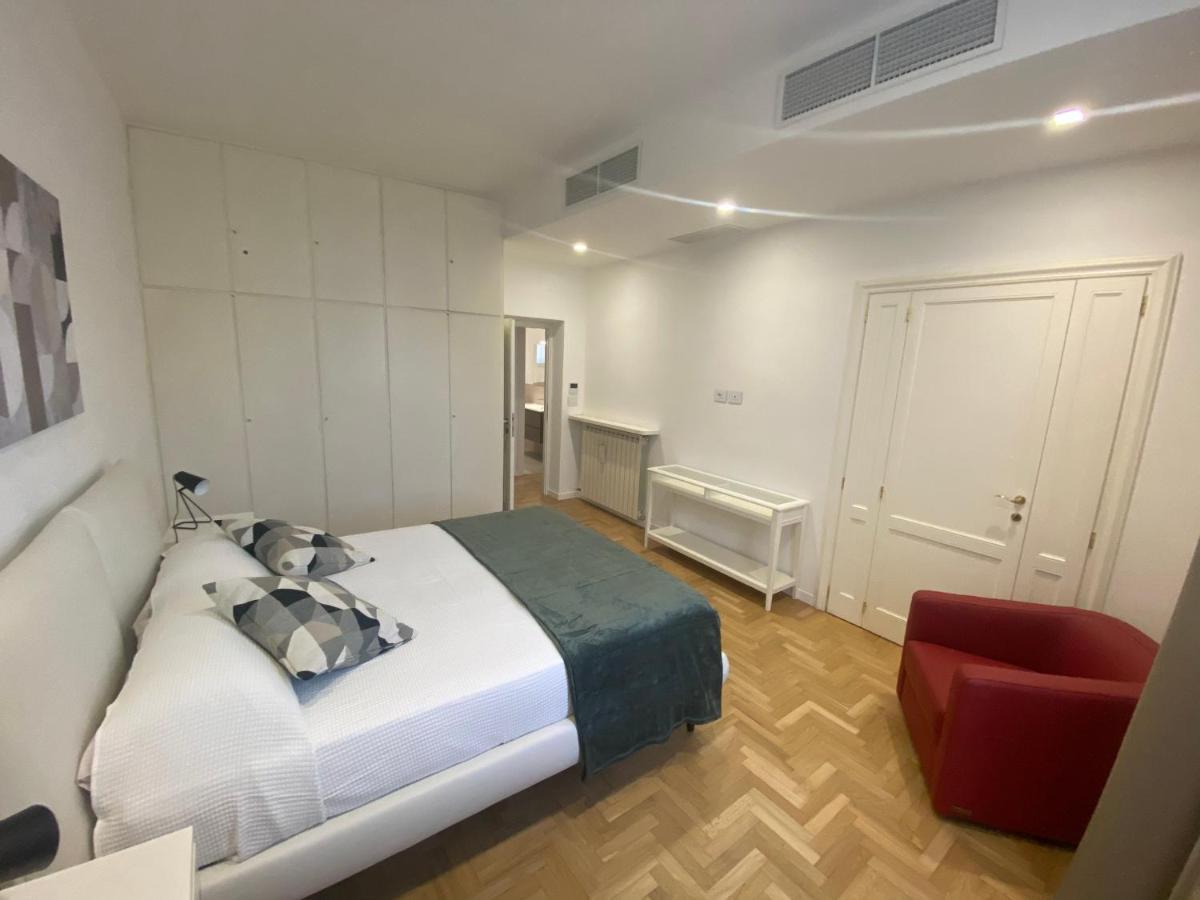 Colosseum Rome Guest House Luil Exterior photo